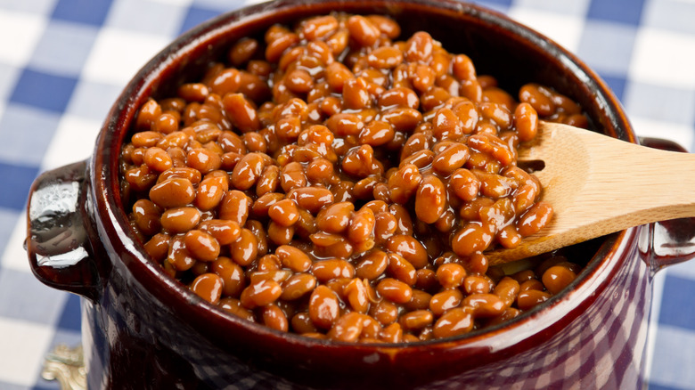 baked beans in a pot