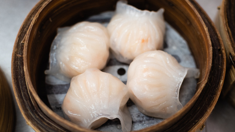 Har gow dumpling in basket