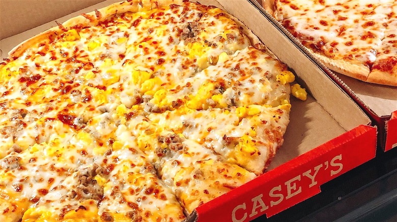 Casey's Midwestern pizza in box