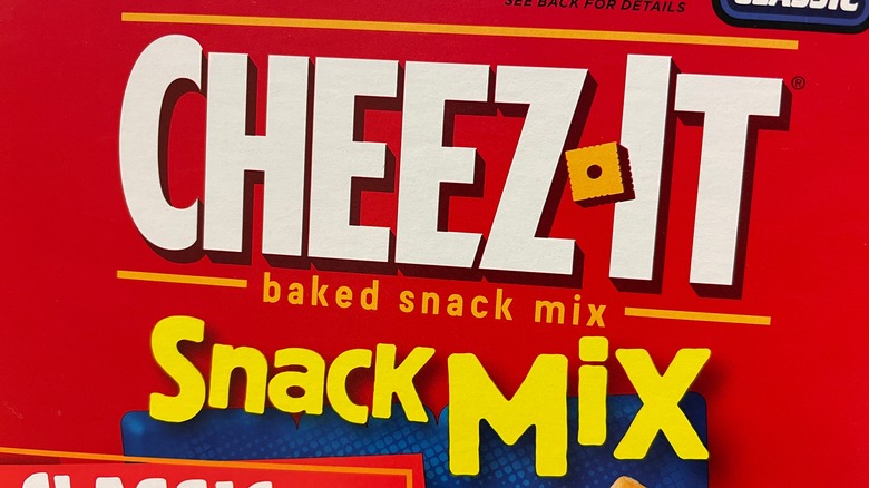 Cheez-It Snack Mix