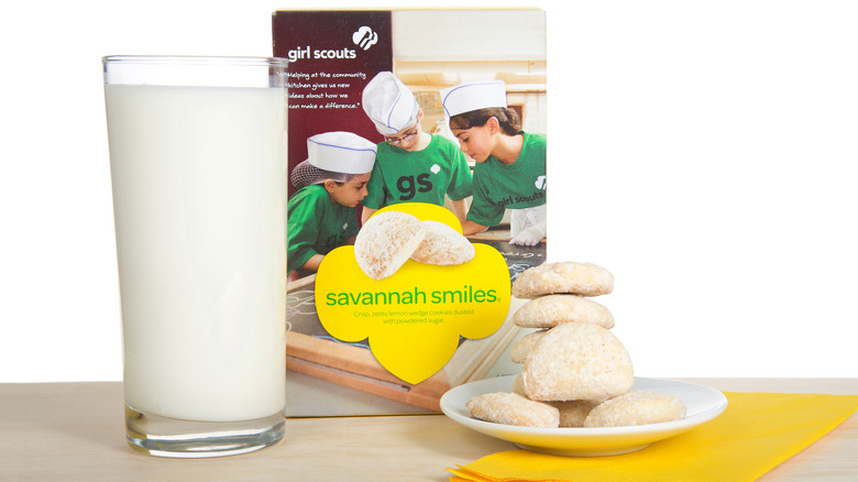 Savannah Smiles cookies and milk