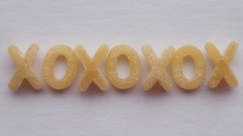 x and o shaped pasta