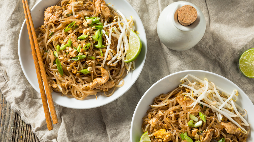 chicken pad thai with peanuts and lime 