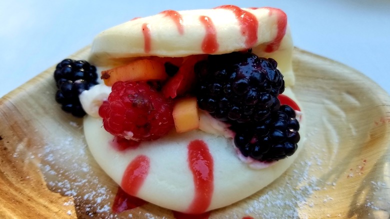 Bao Bun with Seasonal Fruit