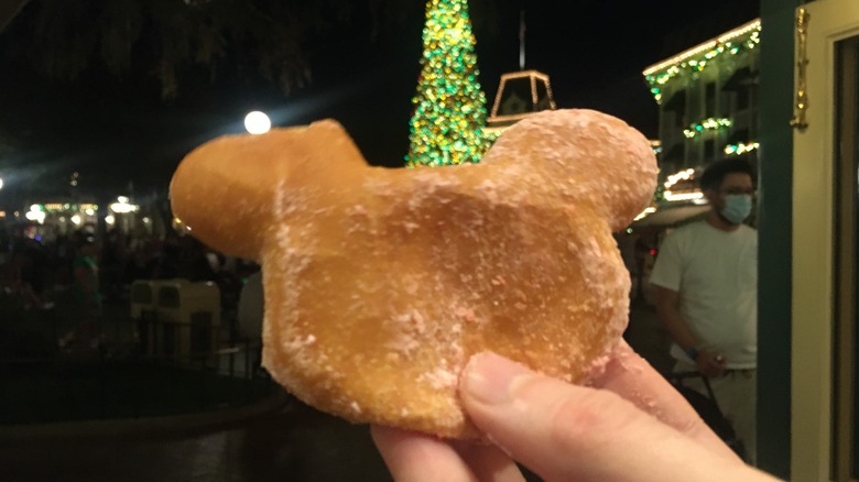 Peppermint Beignets