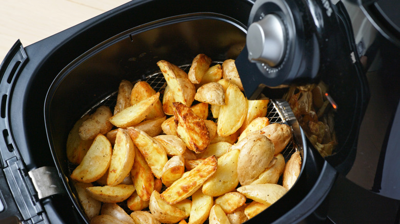 Potato wedges in air fryer