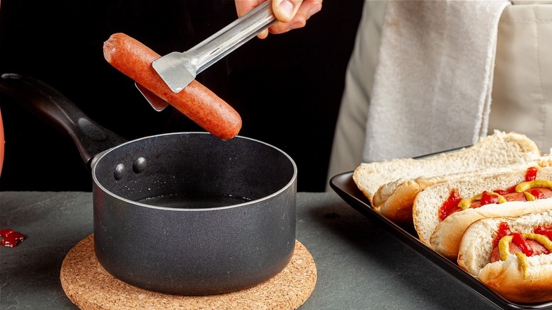 Grilled Hot Dogs (how to grill hot dogs) - The Wooden Skillet
