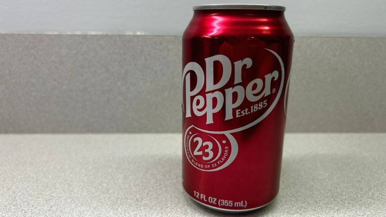 can of dr pepper 