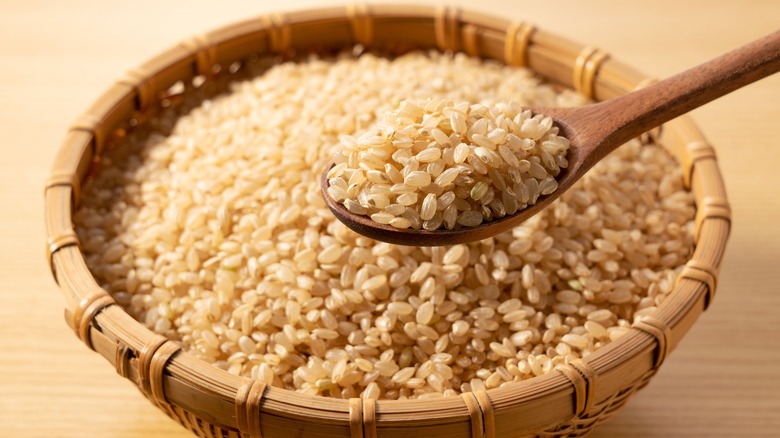 Brown rice in bowl