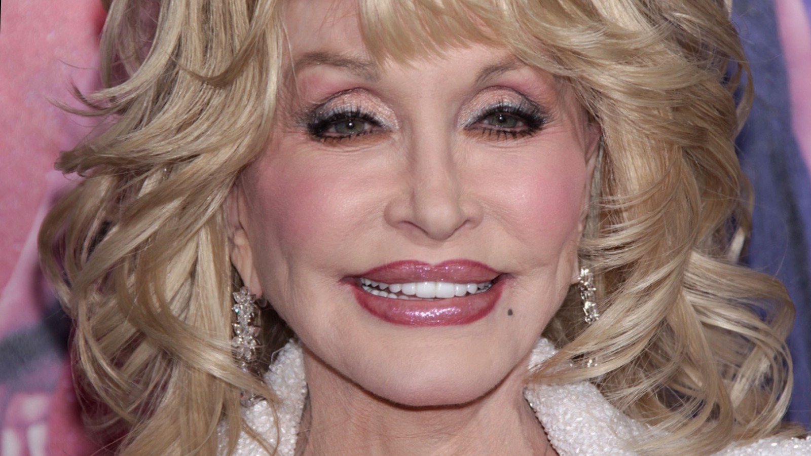 Dolly Parton Has Her Eye On A Freezer Aisle Food Empire Mashed Trendradars