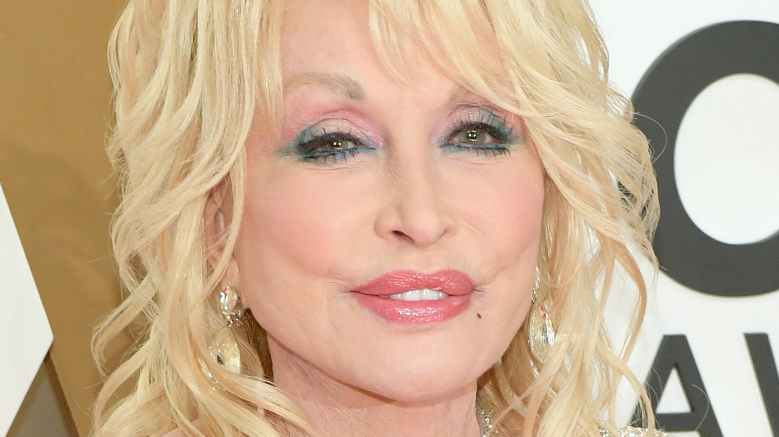 Dolly Parton Now Has Her Very Own Ice Cream. Here's What It Tastes Like