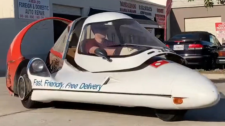 1980s Domino's pizza car