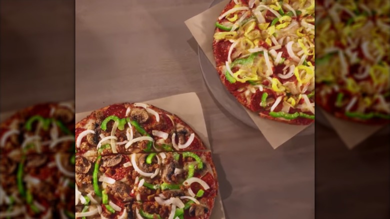 Donatos pizzas with vegetables and plant-based pepperoni