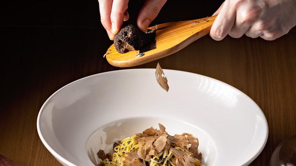 wolfgang puck restaurants truffle shavings