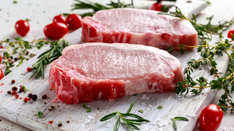 Pork loin chops with herbs