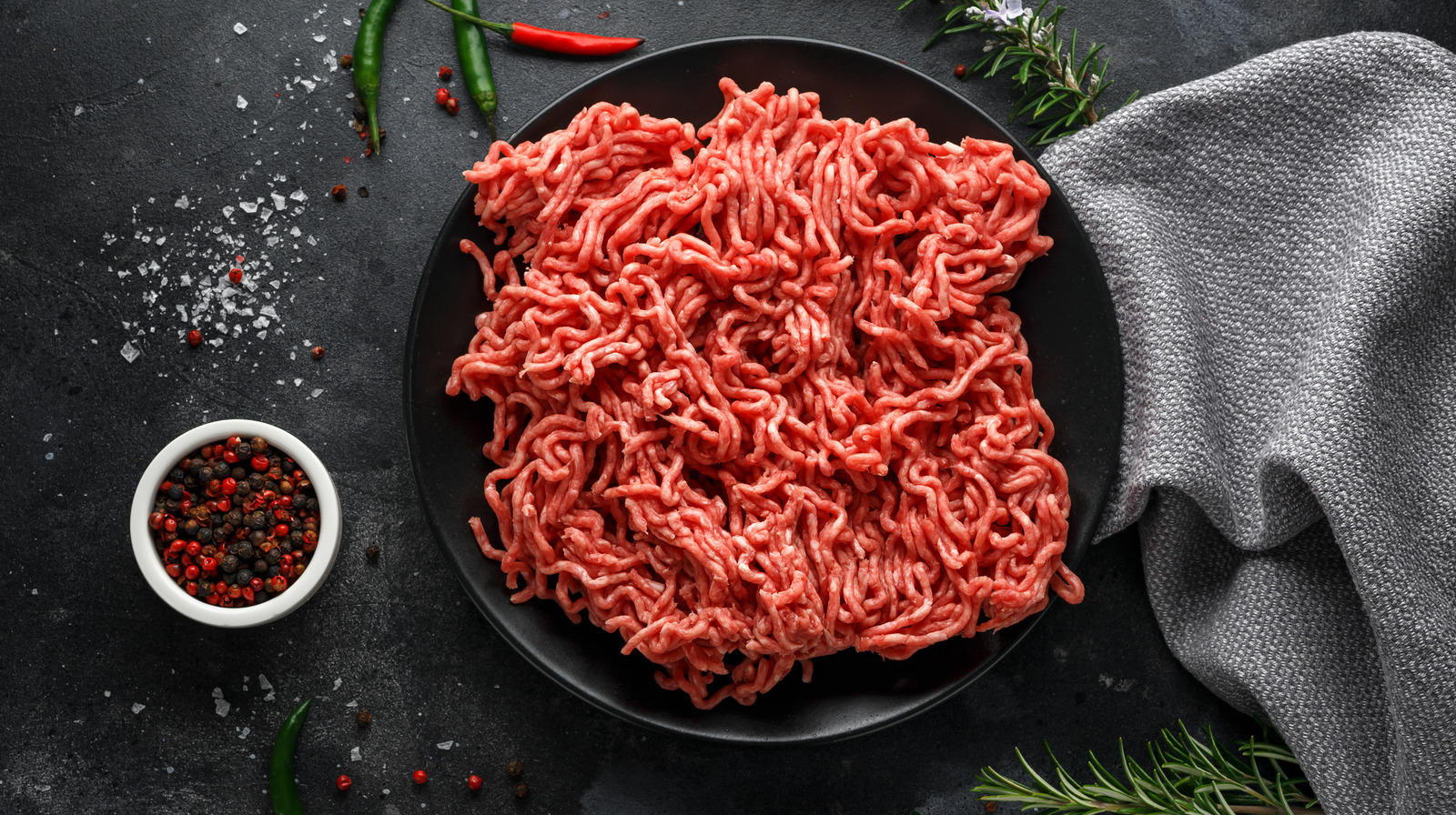 https://www.mashed.com/img/gallery/dont-re-freeze-ground-beef-after-doing-this/l-intro-1618859749.jpg