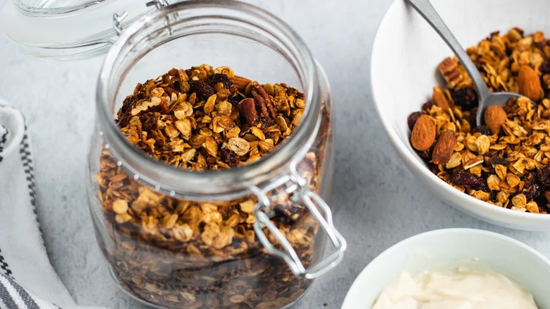 granola in jar and bowl