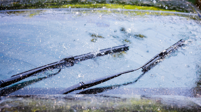 Windshield wipers working in rain