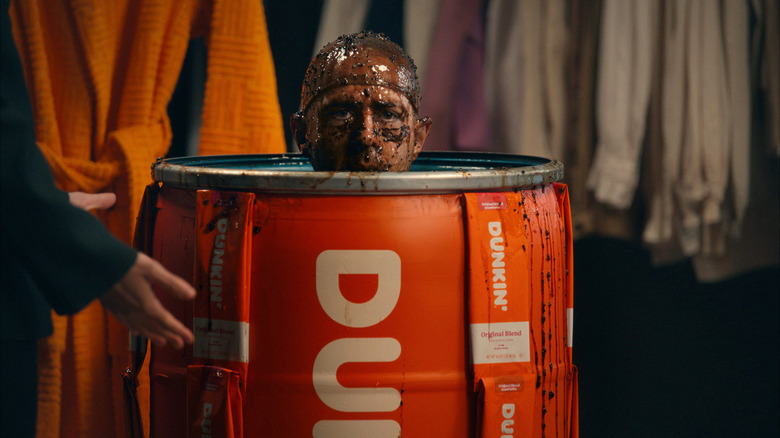 Jeremy Strong in large Dunkin' bucket for 2025 Grammys commercial