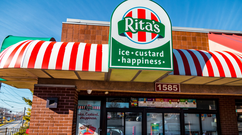 Rita's italian ice storefront