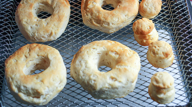 donuts in air fryer