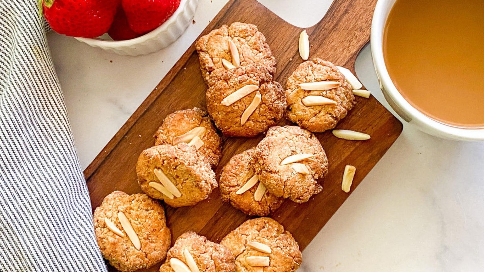 Easy Almond Cookies Recipe   L Intro 1629725979 