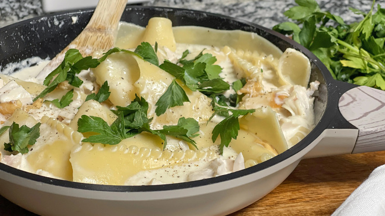 Creamy lasagna skillet with fresh parsley