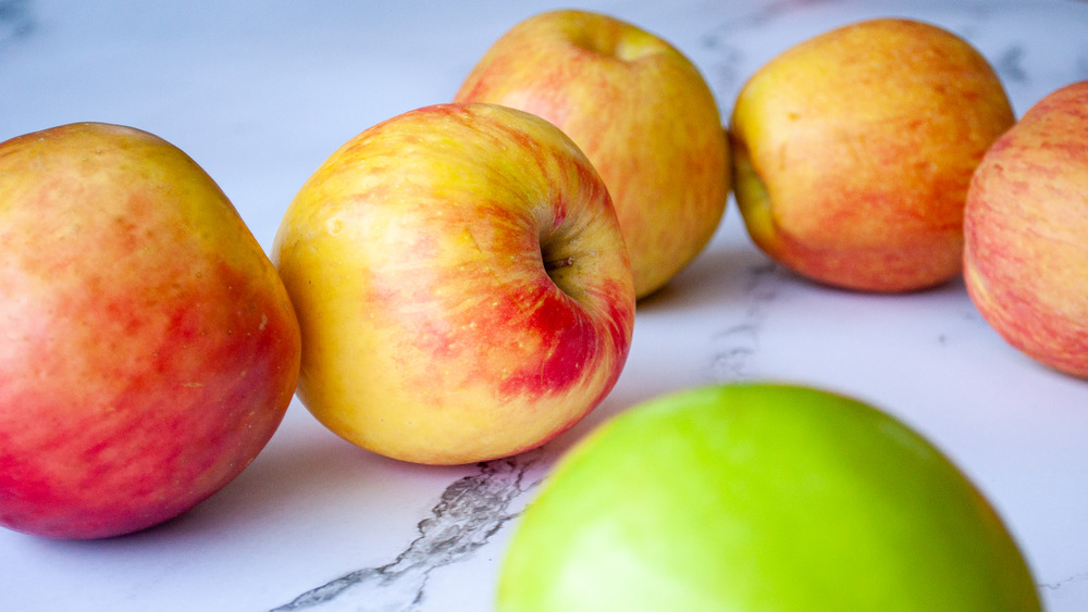 apples for easy apple pie