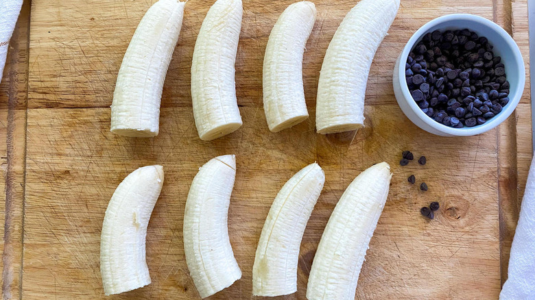 cut bananas with chocolate chips