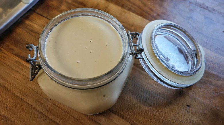 jar of butterscotch pudding