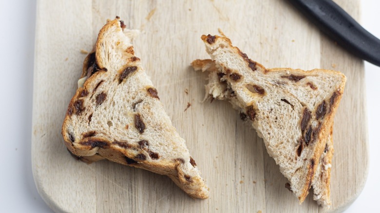 Bread halves before separations