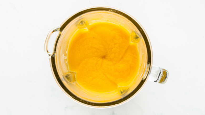 butternut squash mixture in blender