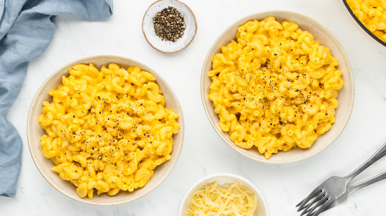 two bowls of butternut squash mac and cheese