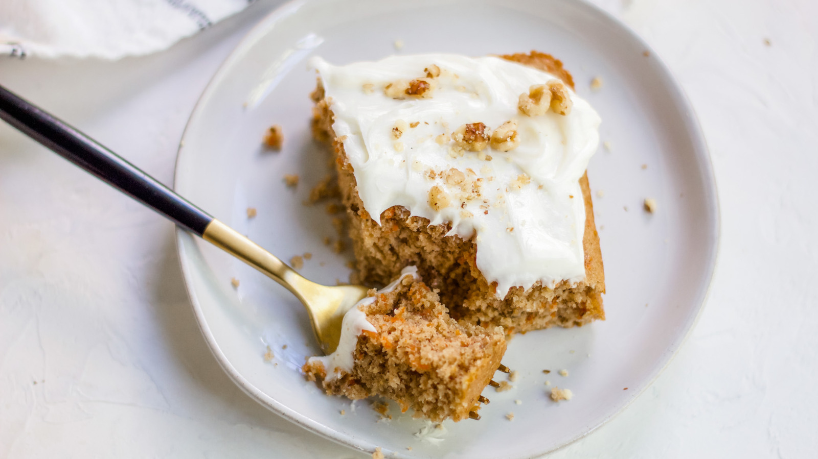 How to Make a Healthy Carrot Cake | Gousto Blog