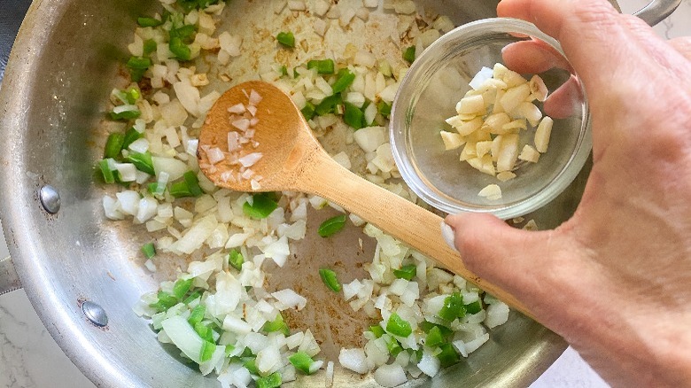 vegetables in pan with garlic