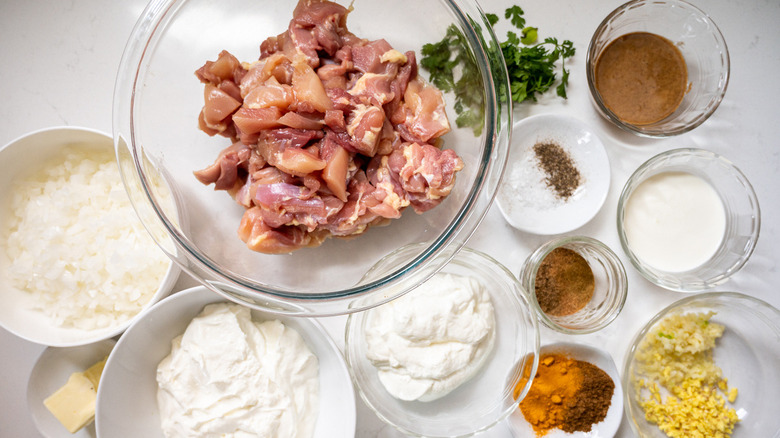 ingredients for chicken korma