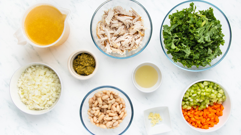 Pesto chicken soup ingredients laid out