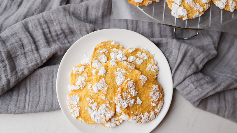 Easy Cool Whip Cookies