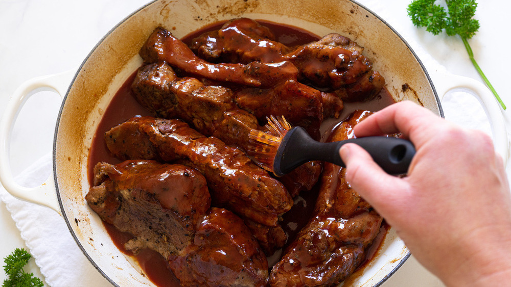 basting easy country-style ribs with bbq sauce