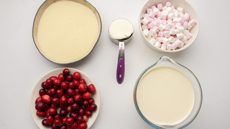 ingredients for cranberry fluff
