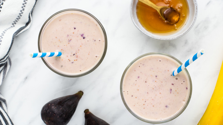 fig smoothie in glass