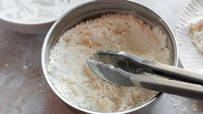 Crispy calamari flour mixture