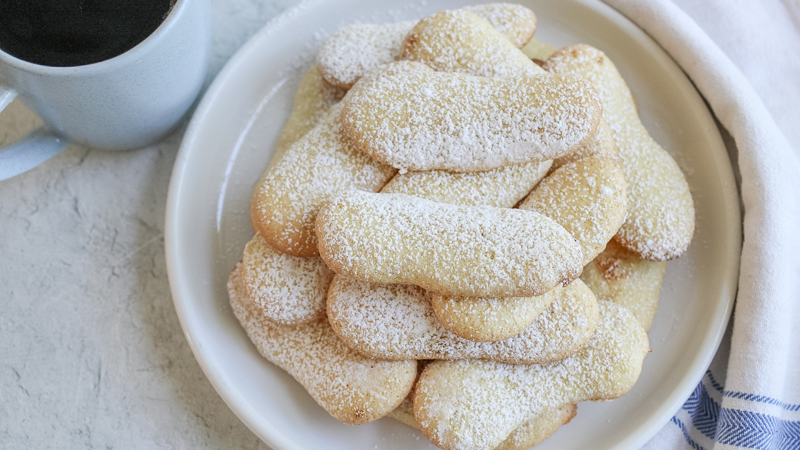 Easy Homemade Ladyfingers Recipe