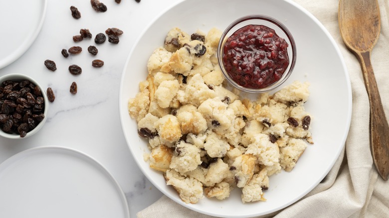 Sugar dusted Kaiserschmarrn