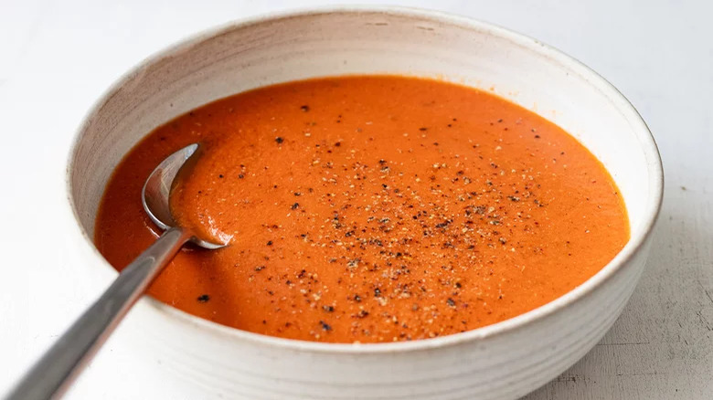 A bowl of tomato soup