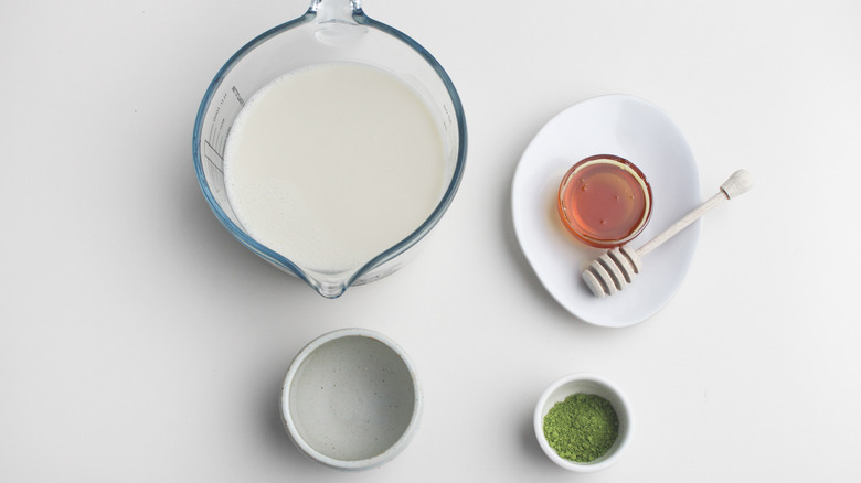 ingredients for easy matcha latte
