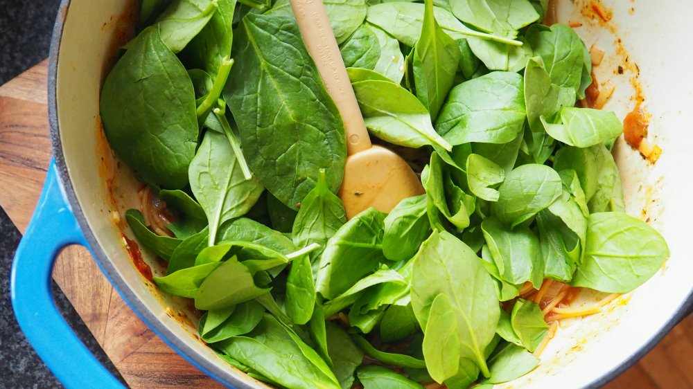 fresh spinach vs frozen spinach for one-pot pasta recipe with spinach and tomatoes