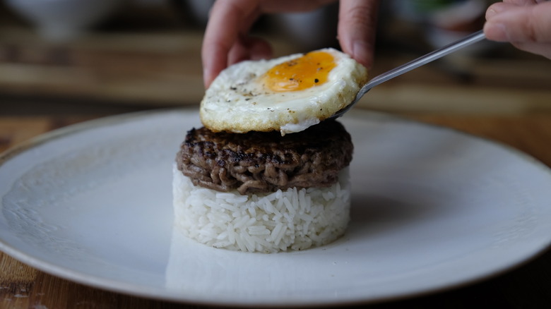 Assembling loco moco