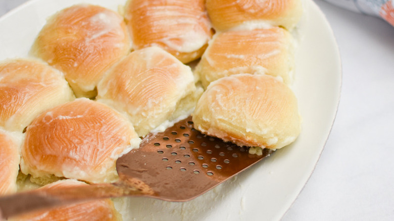 Pani popo on serving dish 