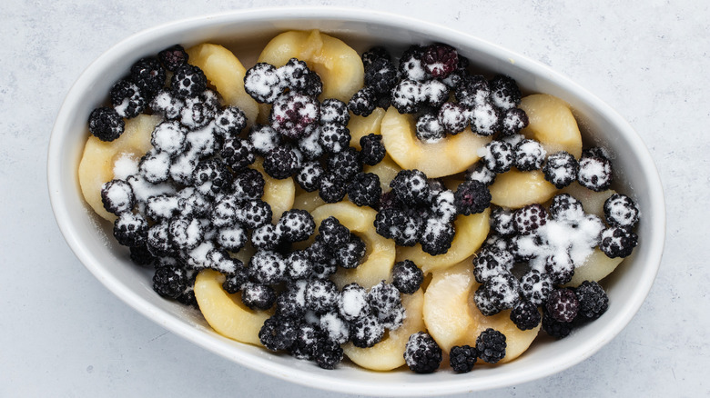 blackberries and pears with sugar on top